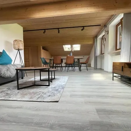 Gemuetliche Im Dg Am Tegernsee - Bergblick, Ruhe & Ganz Viel Platz *